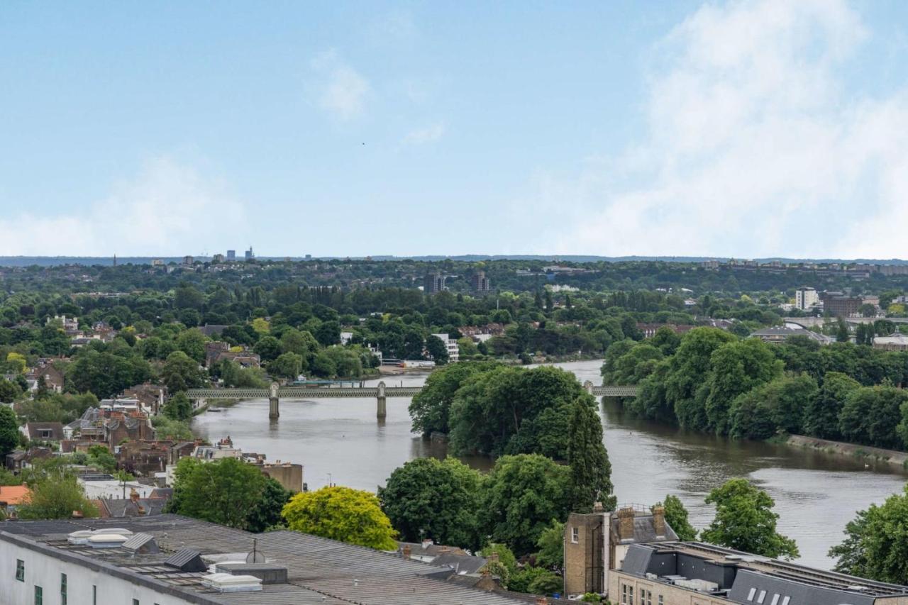 Modern Apartments In Brentford 2 Minutes Walk From Kew Bridge 외부 사진